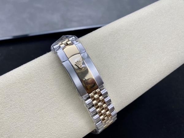 激安ロレックス着用イメージ